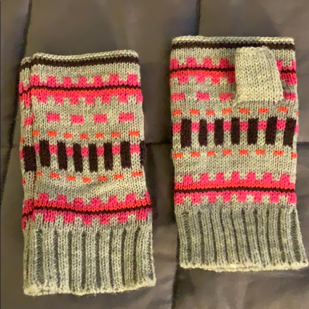 Fingerless Gloves
